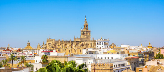 Panoramic view of the Seville Cathedral. Seville, Andalusia, Spain. - obrazy, fototapety, plakaty