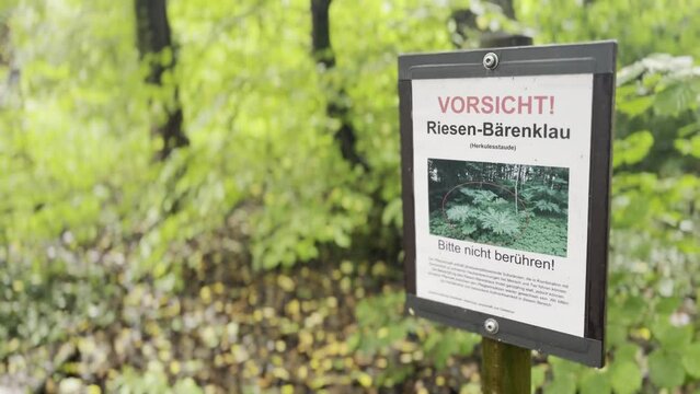 B&auml;renklau - Warnschild