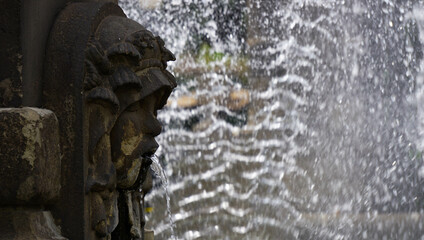 Fototapeta na wymiar fountain