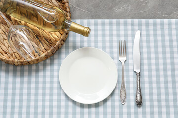 Beautiful setting for picnic on table