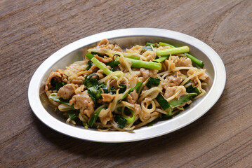 豚ニラもやし炒め