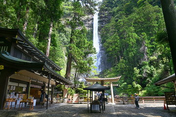 和歌山県の世界遺産 那智の大滝と飛瀧神社