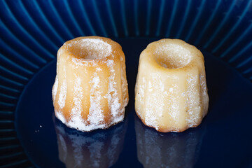 焼き菓子のカヌレ。珍しい白い色。