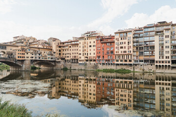Fototapeta na wymiar Residential buildings on the Arno River, Ponto Vecchio, Florence