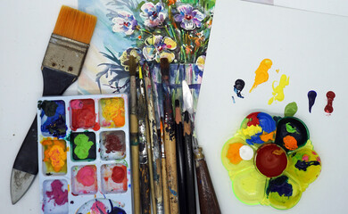 Art and Coloring School Supplies paintbrush , mixing palette