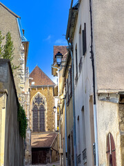 Discovering Joigny’s Past: Captivating Street Views of the Old Village