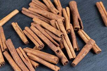 aromatic cinnamon sticks used in cooking and confectionery products