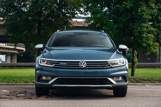 Volkswagen Passat Variant Alltrack B8 2017 at the parking