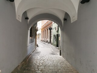 Obraz premium Eine enge Gasse in Graz in der Altstadt Österreich Steiermark