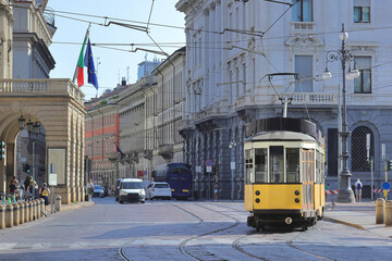 TRAM E CENTRO CITTA' A MILANO, STREET CAR IN THE DOWNTOWN OF  MILAN 
