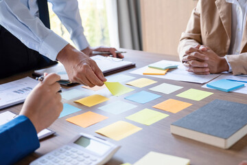 Business conference unveils vision and growth plans.