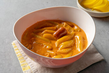 Tteokbokki, rose tteokbokki, fried food, Pache tteokbokki, snack food, rice cake stew Korean food dish