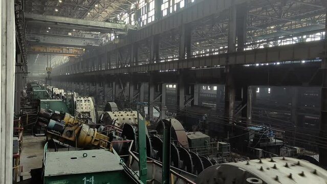 Mill grinds ore in ore dressing treatment plant