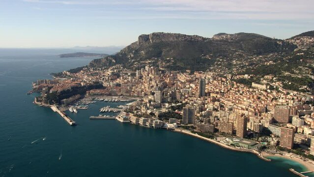monaco monte carlo avec le port hercule depuis la mer
