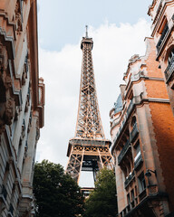 eiffel tower Paris city - 641132598