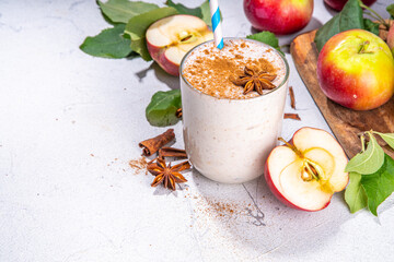 Apple pie smoothie