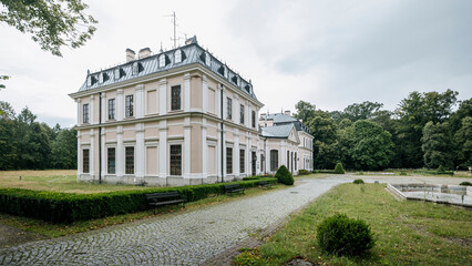 Obraz premium Palace in Sieniawa. A beautiful park full of greenery. Poland