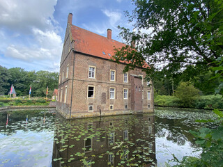Fototapeta na wymiar castle House Welbergen in Ochtrup