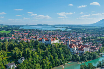 Blick über das Hohe Schloß in Füssen zum Forggensee