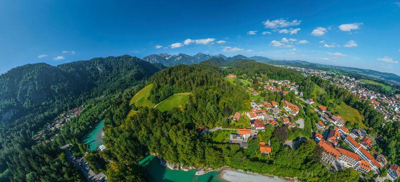 Der Kneippkurort Bad Faulenbach am Lechfall bei F&uuml;ssen im Luftbild