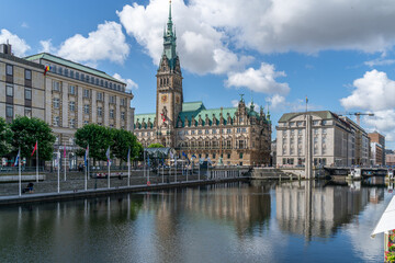 Fototapeta premium Hamburg, the city that's too cool for just one title, wears many hats – or should we say, sailor caps? It's Germany's gateway to the world