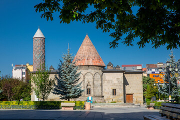 Historical Yakutiye Madrasa. (Turkish; Yakutiye Medresesi) It is one of the symbols of Erzurum. It is visited by thousands of domestic and foreign tourists every year.