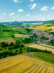 Spätsommerliche Getreideernte bei Schmalkalden - Thüringen - Deutschland