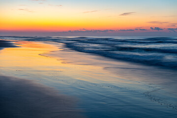 Fototapeta na wymiar Morning Light on the Beach
