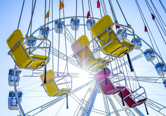 seats of a typical chain carousel © fottoo