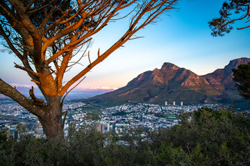 Signal Hill sunset viewpoint over Cape Town in Western Cape, South Africa
