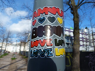 au autocollant en couleur, paris