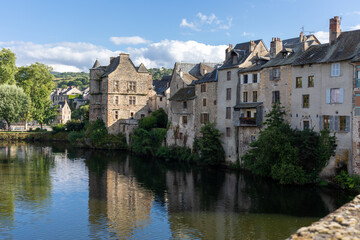 Fototapeta na wymiar village d'Espalion dans l'Aveyron