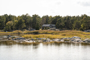 Haus am Wasser in ruhiger Lage mit Seeblick, Wohnen in der Natur Skandinaviens