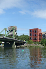 Mainufer in Frankfurt