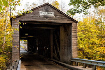 Fototapeta na wymiar Old Bulls Bridge covered bridge in Kent, Connecticut. 