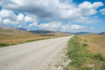 Fototapeta na wymiar Carreteras de Kirguistán