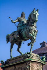 g&ouml;teborg, schweden - reiterstatue von k&ouml;nig karl dem neunten