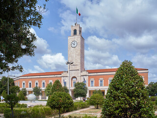 Naklejka premium Piazza del Popolo (people's square) and the City Hall (municipio) in Latina, Italy 