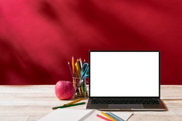 子供部屋とラップトップコンピューター