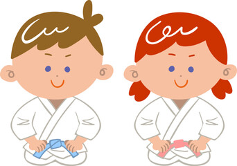 道着を着て正座をする男の子と女の子  © haru_natsu_kobo