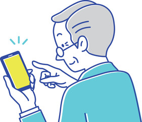 笑顔でスマホをタッチするシニア男性の後ろ姿
