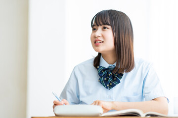 授業を受ける学生