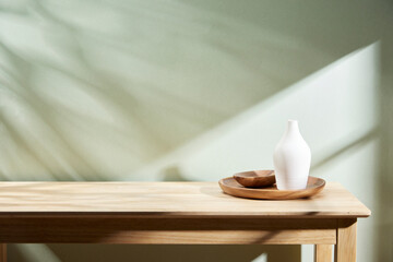 Various props with an autumn atmosphere in the warm afternoon sunlight. © OpenFoto