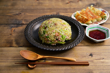 レタス焼きめしと餃子