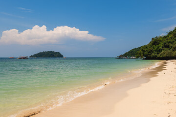 Obraz premium Scenery of Manukan island, an island of Tunku Abdul Rahman National Park in Sabah, Malaysia