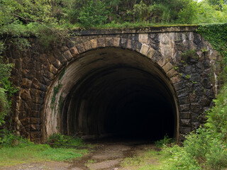 Obraz premium Engana Tunnel, Pas Valley, Cantabria, Spain