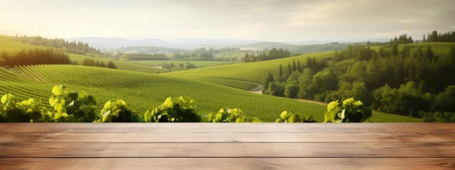 Crédence de cuisine en verre imprimé Vignoble Empty wooden table on background of vineyard, in a sunny day