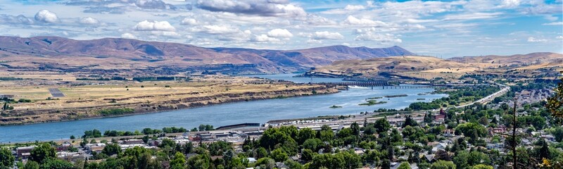 A panoramic view of the Columbia River, the city of the Dalles, and The Dalles Dam, Oregon