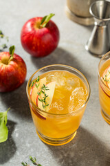 Fresh Sweet Apple Cider Cocktail