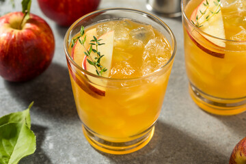 Fresh Sweet Apple Cider Cocktail